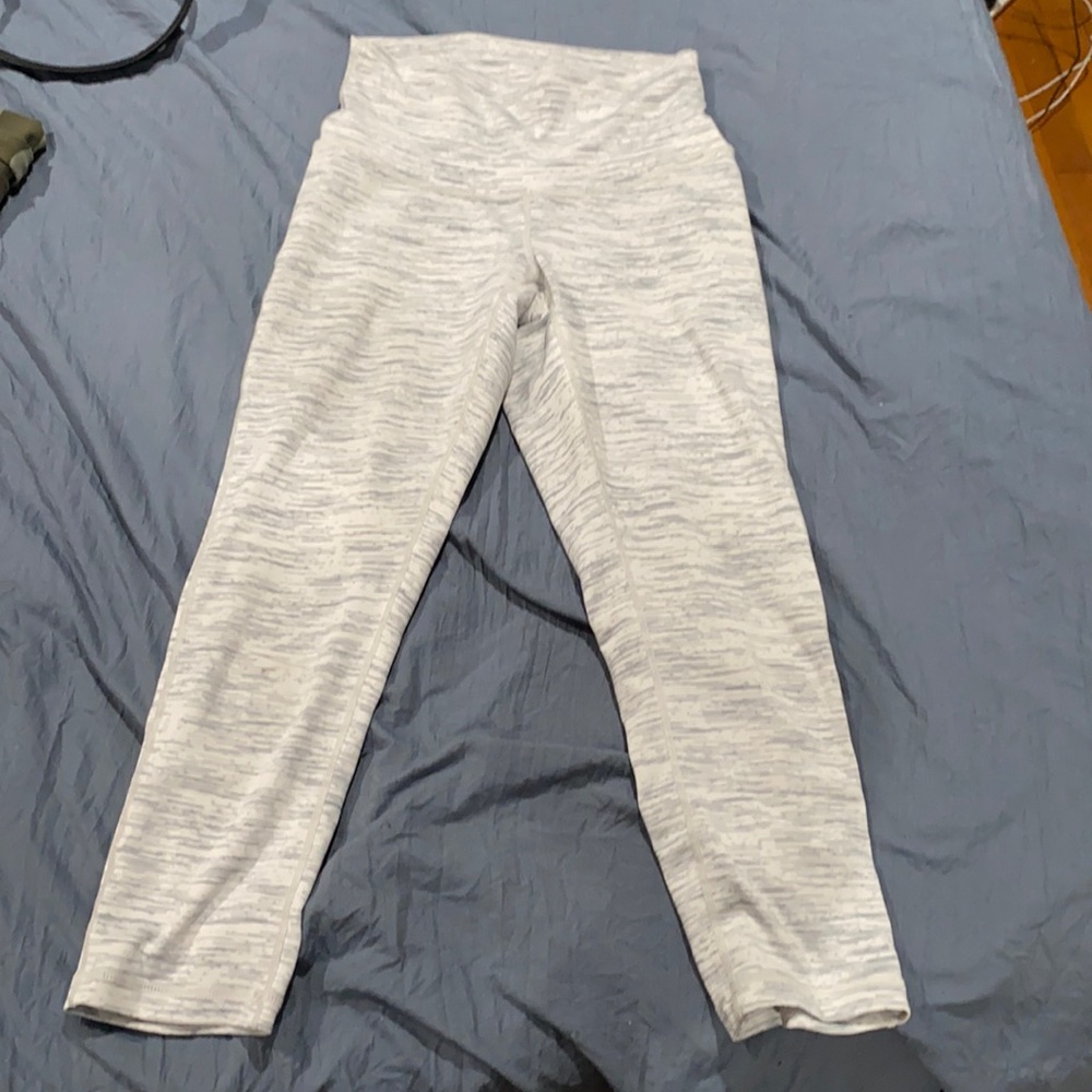 Spacedye white TESLA workout leggings size XS cropped